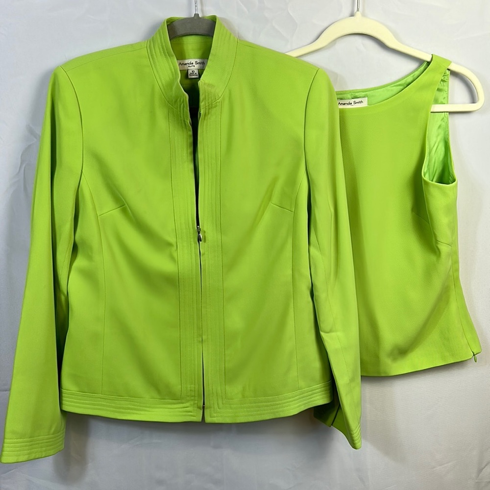 Amanda Smith Lime Green Suit Jacket and Tank. Size 10. Excellent Condition
